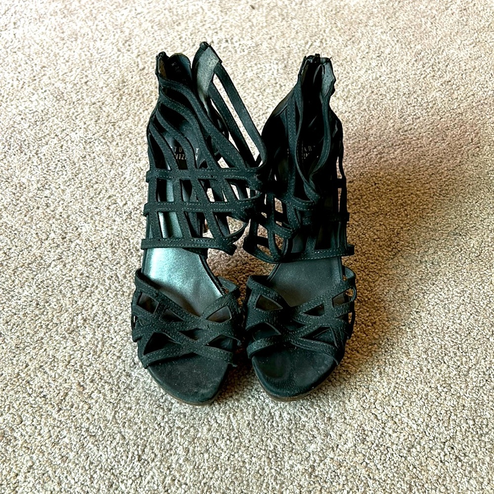 Stuart Wietzman Heels